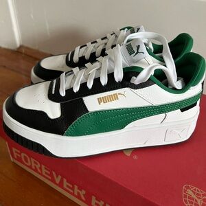 Puma Carina Street